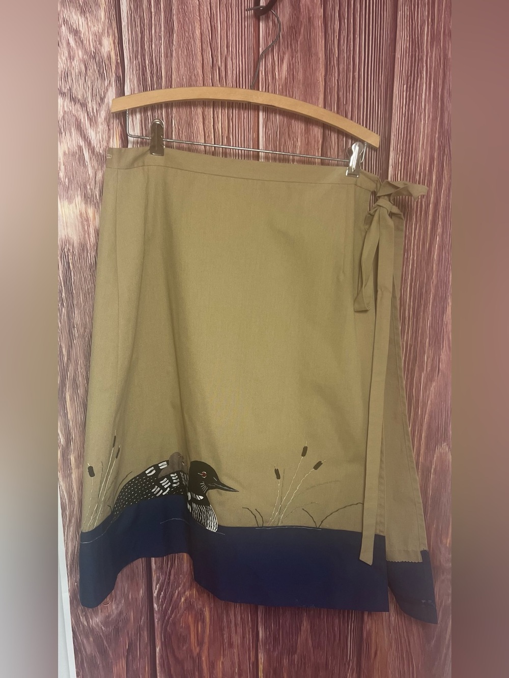 Orvis Vintage Wrap Skirt with Navy Hem, embroidered Duck and Cattails